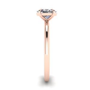 Classico anello solitario con diamante ovale in oro rosa - Foto 2