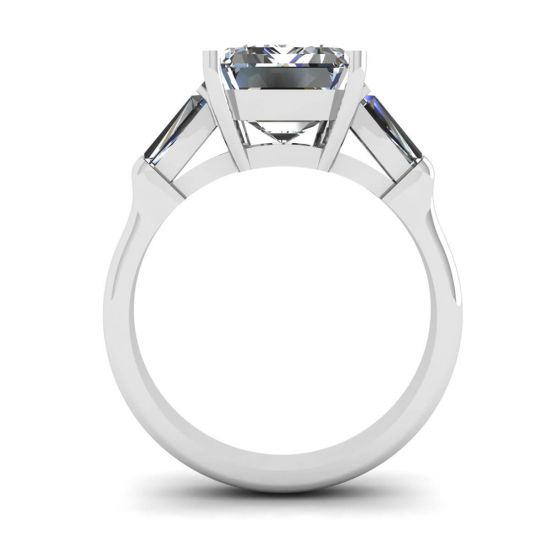 Anello di fidanzamento con tre pietre di smeraldo e diamante baguette,  Ingrandisci immagine 2