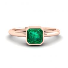 Elegante anello quadrato con smeraldi in oro rosa 18 carati