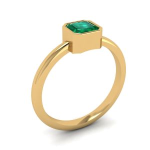 Elegante anello quadrato con smeraldi in oro giallo 18 carati - Foto 3