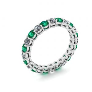 Classico anello Eternity con smeraldi e diamanti da 3 mm - Foto 3