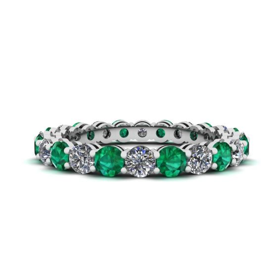 Classico anello Eternity con smeraldi e diamanti da 3 mm