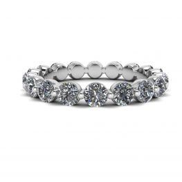 Anello Eternity con diamanti da 3 mm a griffe condivise