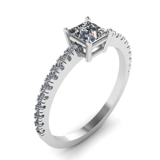 Anello con diamanti a taglio princess con pavé laterale,  Ingrandisci immagine 4