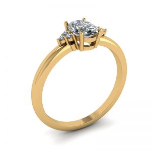 Anello Diamante Ovale con 3 Diamanti Laterali in Oro Giallo - Foto 3