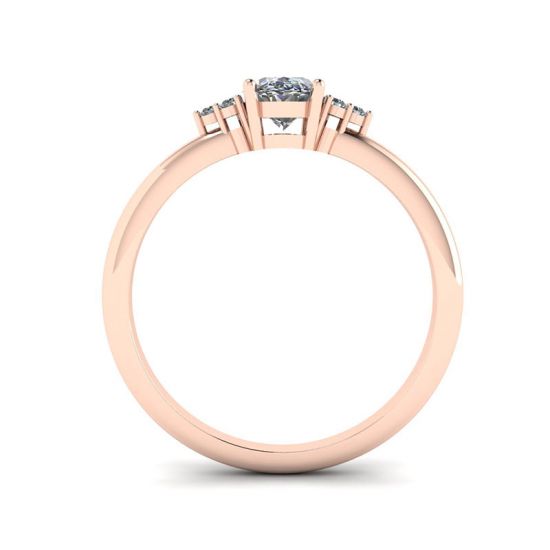 Anello Diamante Ovale con 3 Diamanti Laterali in Oro Rosa, More Image 0