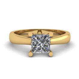 Anello in oro giallo 18 carati con diamante taglio Princess