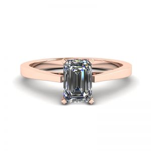 Anello con diamanti taglio smeraldo in stile futuristico in oro rosa 18 carati
