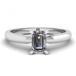 Anello con Diamante Taglio Smeraldo