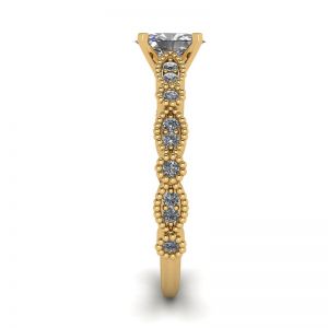Anello in stile romantico con diamante ovale in oro giallo - Foto 2