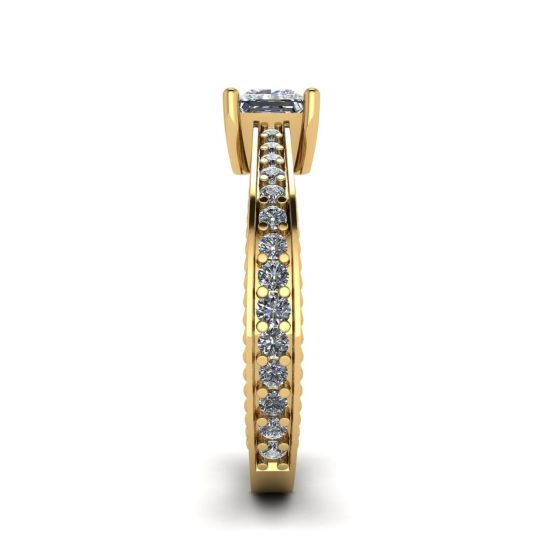 Anello principessa in stile orientale con diamanti e pavé in oro giallo 18 carati, More Image 1