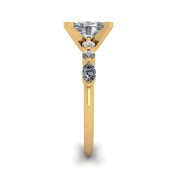 Anello Ovale Diamante Marquise Laterale e Pietre Tonde Oro Giallo - Foto 2