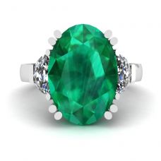 Anello con smeraldo ovale e diamanti laterali a mezzaluna