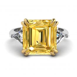 Anello in oro bianco con zaffiro giallo taglio smeraldo