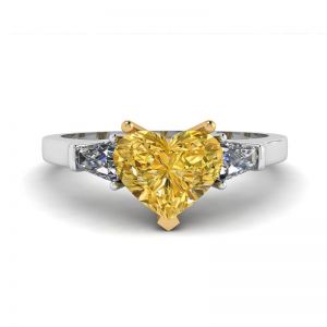Diamante giallo a cuore da 1 carato con anello a baguette bianche