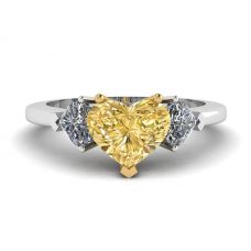 Diamante a cuore giallo da 1 carato con anello a 2 cuori laterali
