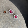 Orecchini a bottone in rubino con giacca aureola di diamanti staccabili in oro rosa, Immagine 5