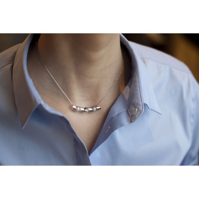 Collana Smile con Diamante ct 0,33 e Perle di Mare - Collezione Ruban - Foto 1